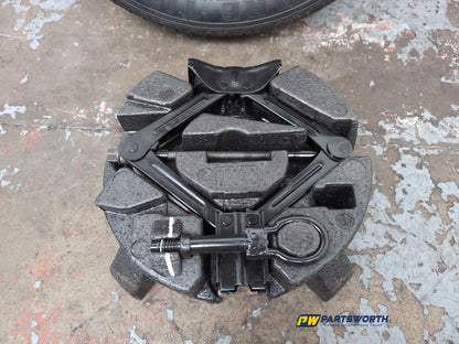 Space Saver Spare Wheel and Tool Kit  8