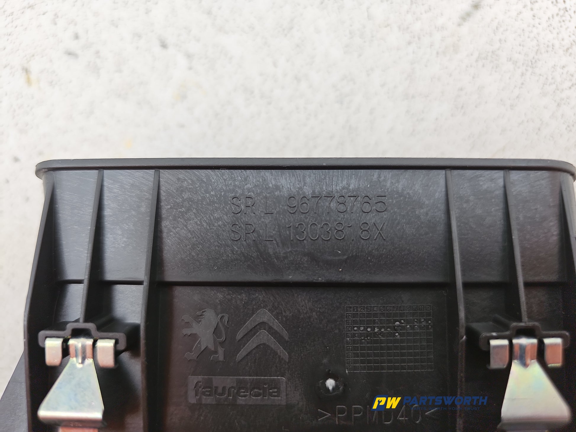 Dashboard Trim With Air Vent  8