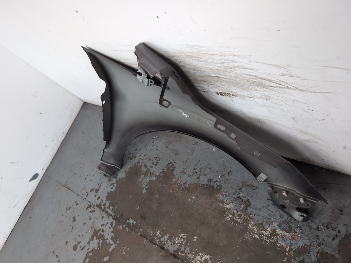 Wing Front LH 8
