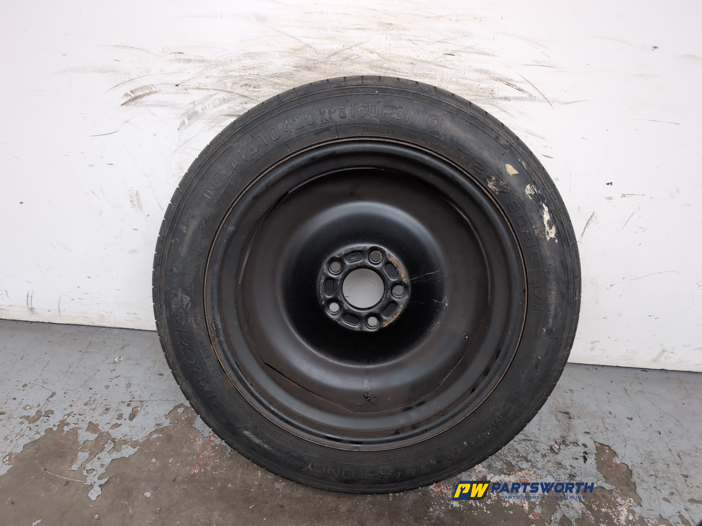Space Saver Spare Wheel and Tool Kit  8