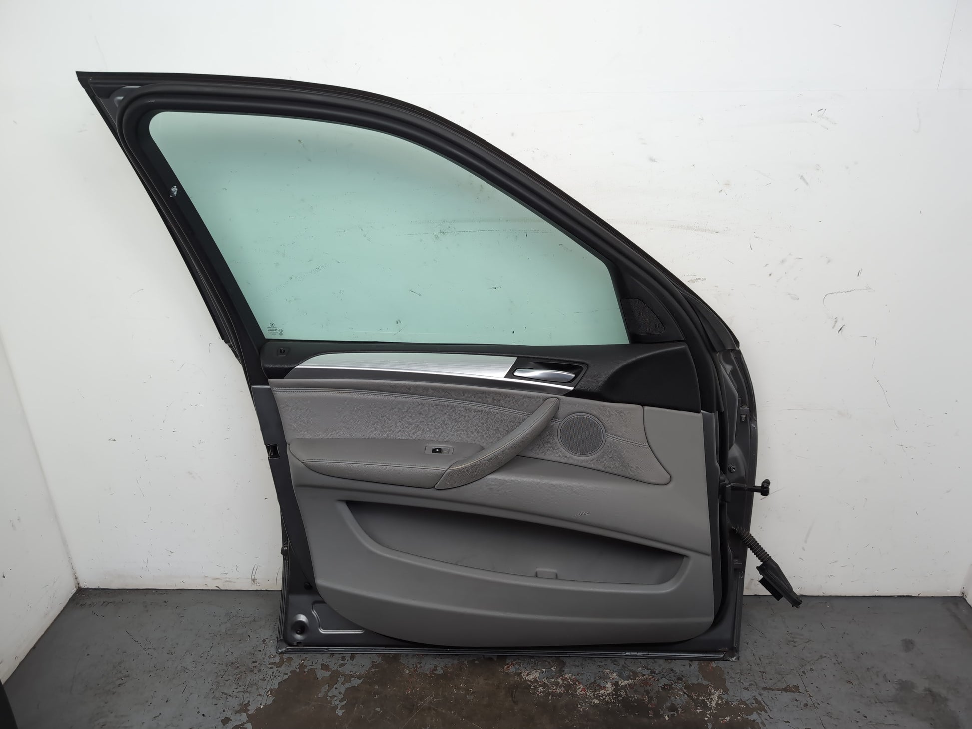 Door Front LH 8