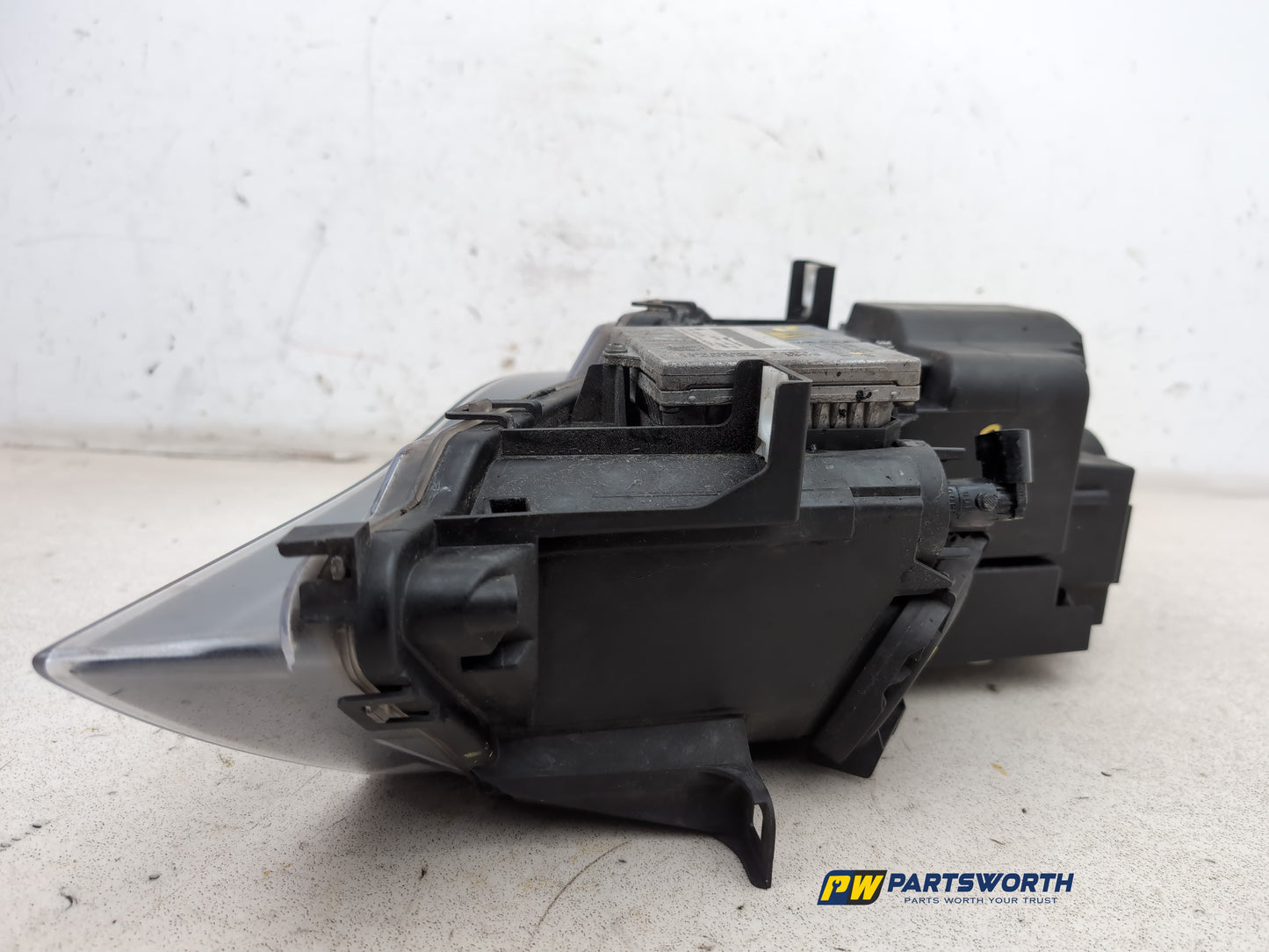 Headlamp LH 8