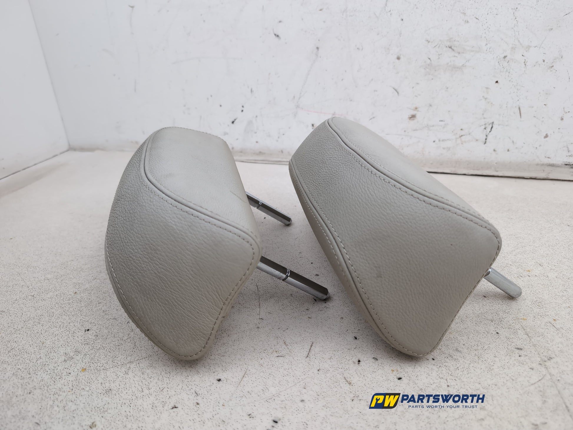 Rear Headrest 8