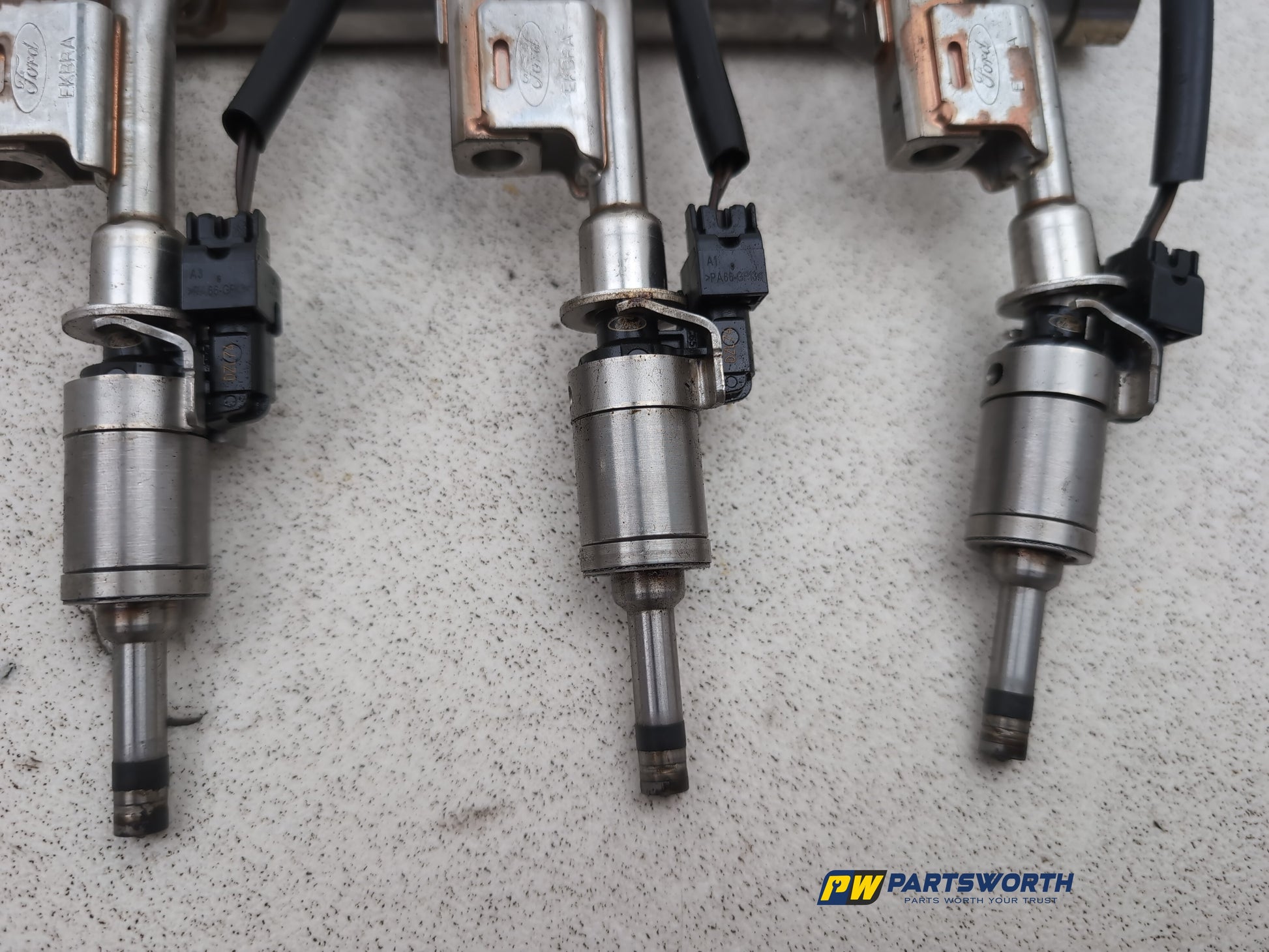 Fuel Rail 8