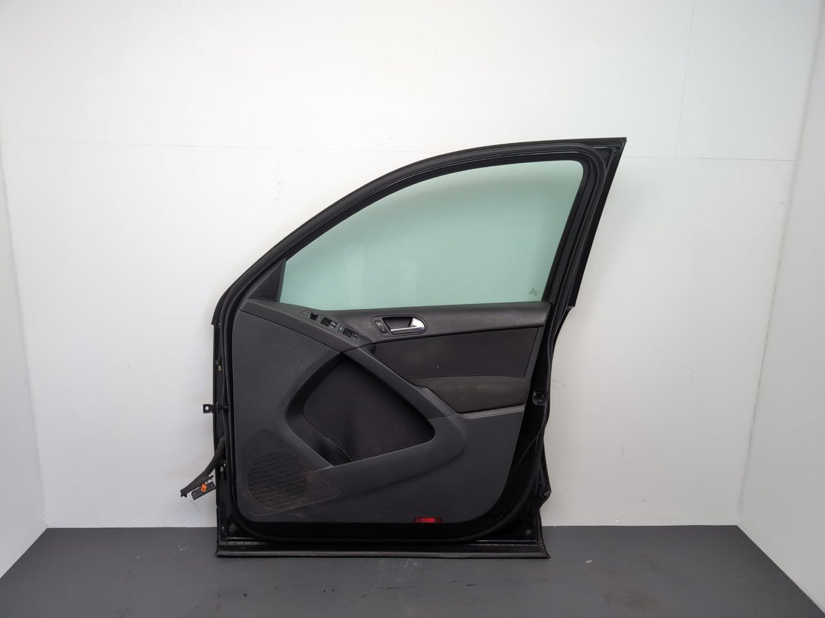 Door Front RH 8