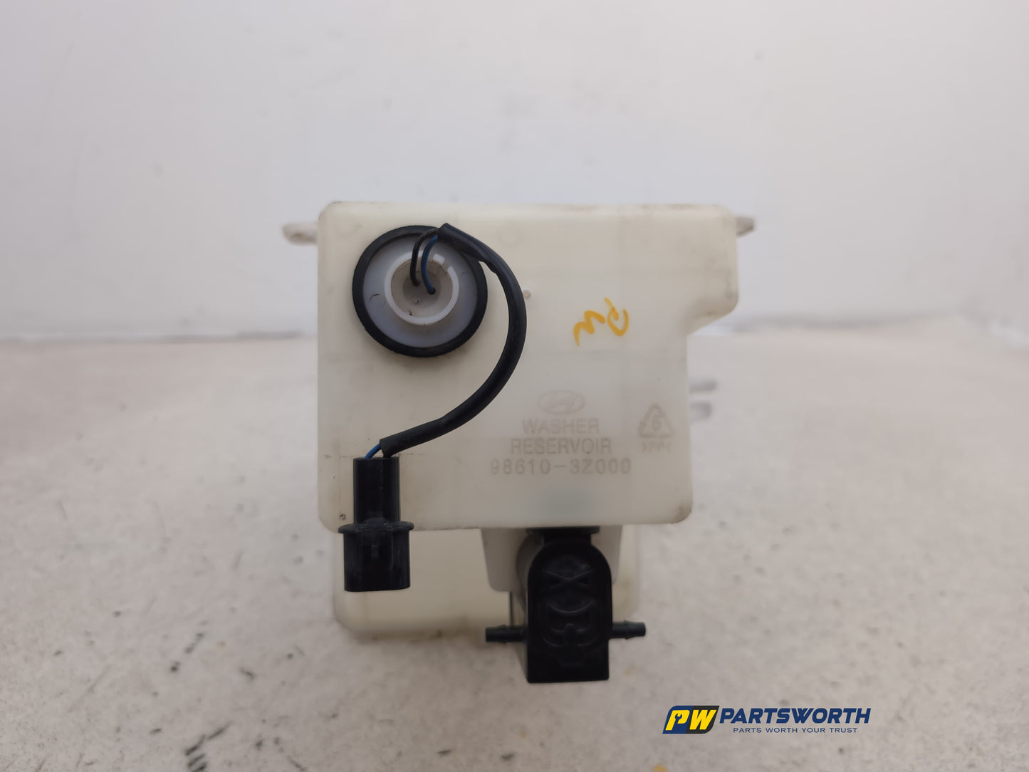 Washer Bottle Windscreen 15