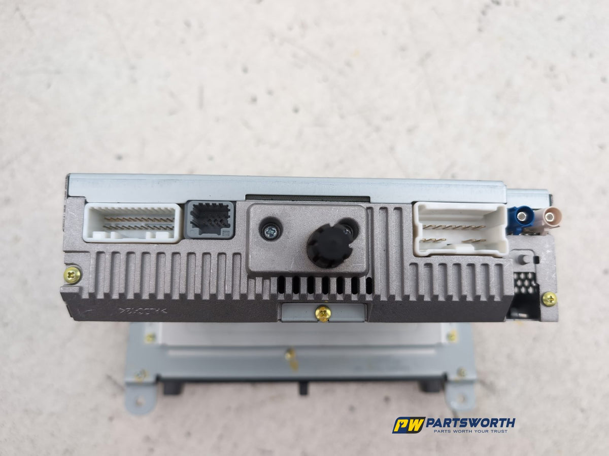 Radio With Display  8
