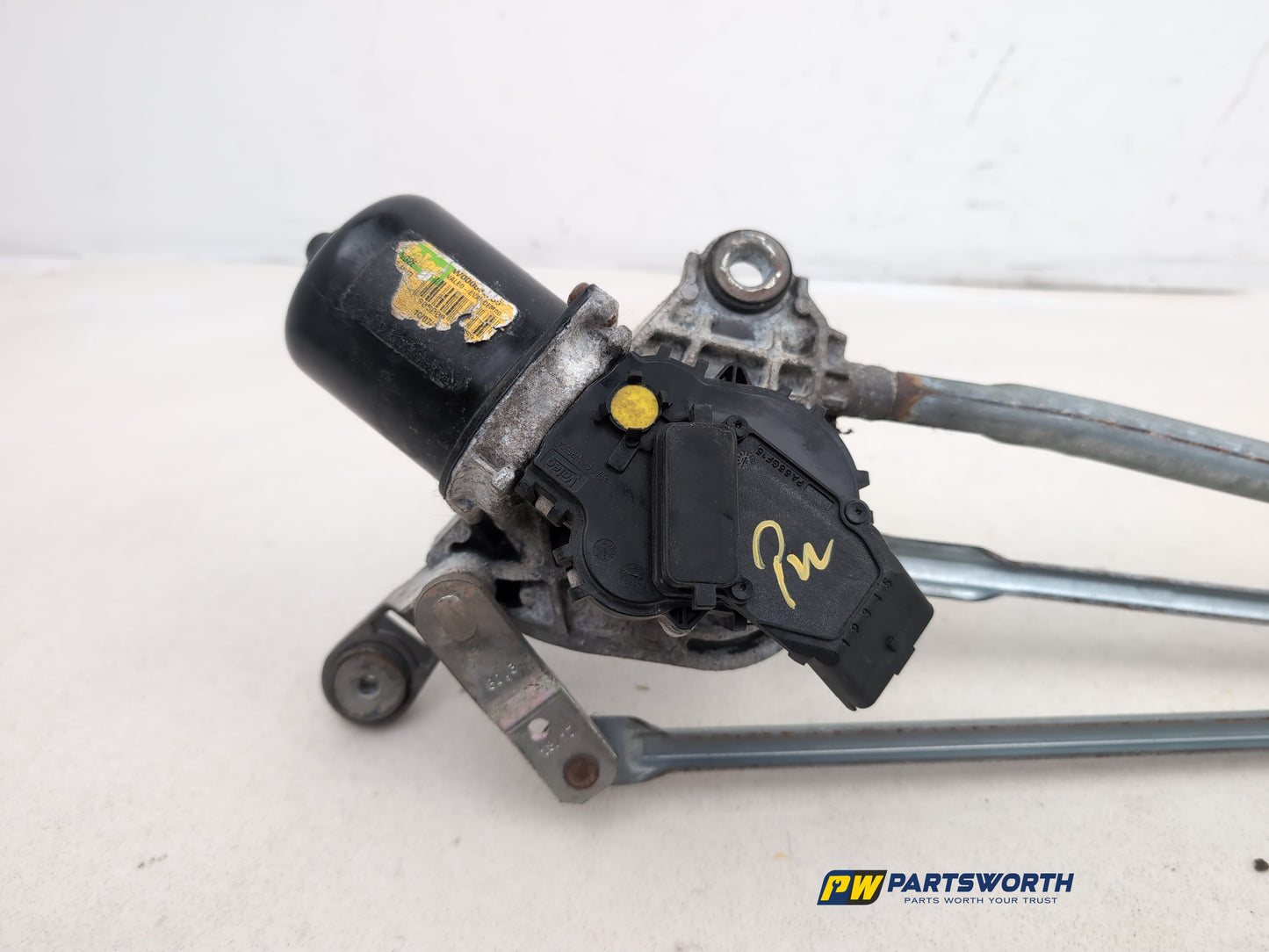 Front Wiper Motor & Mechanism / Linkage 16