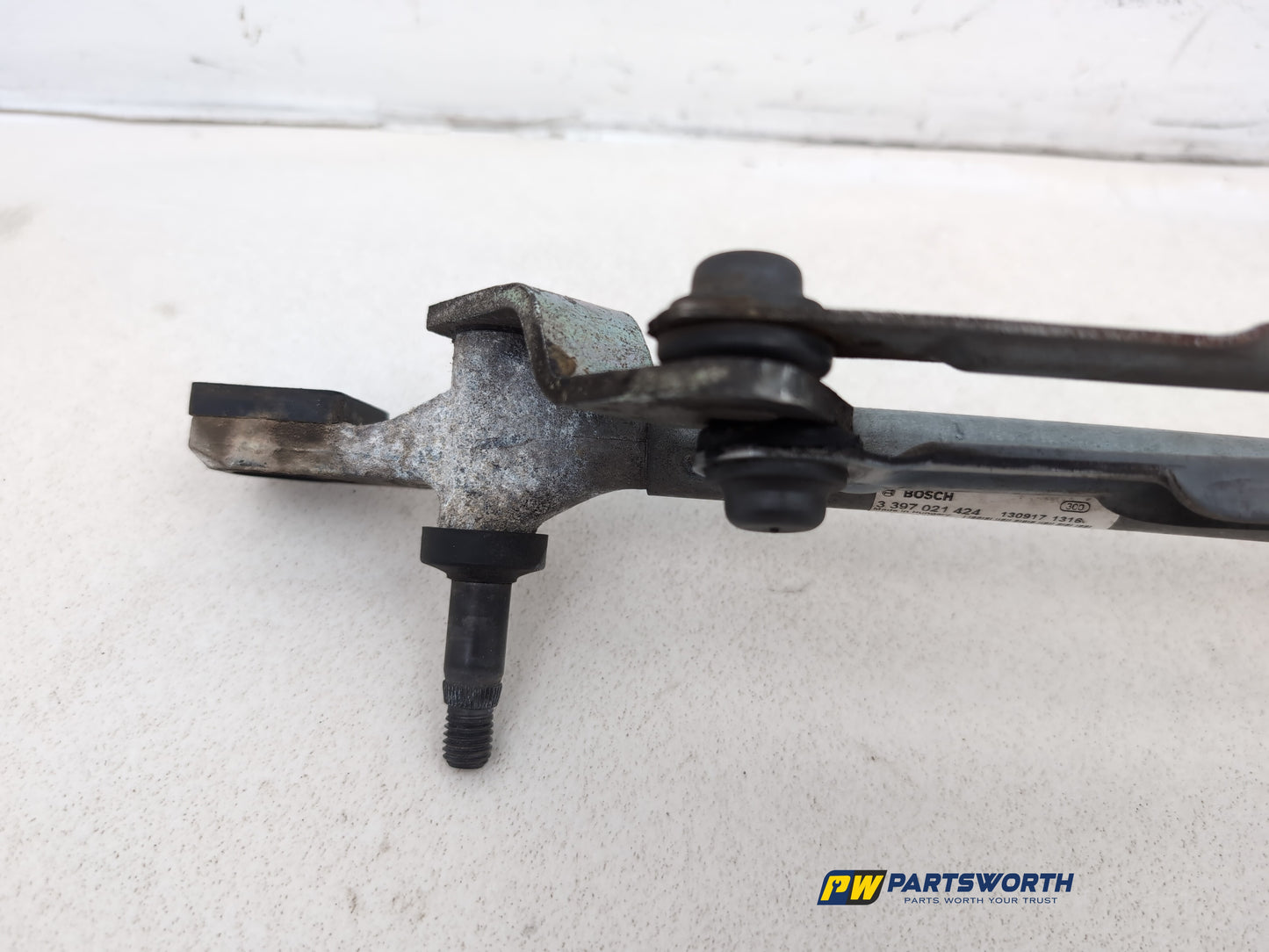 Front Wiper Motor & Mechanism / Linkage 16