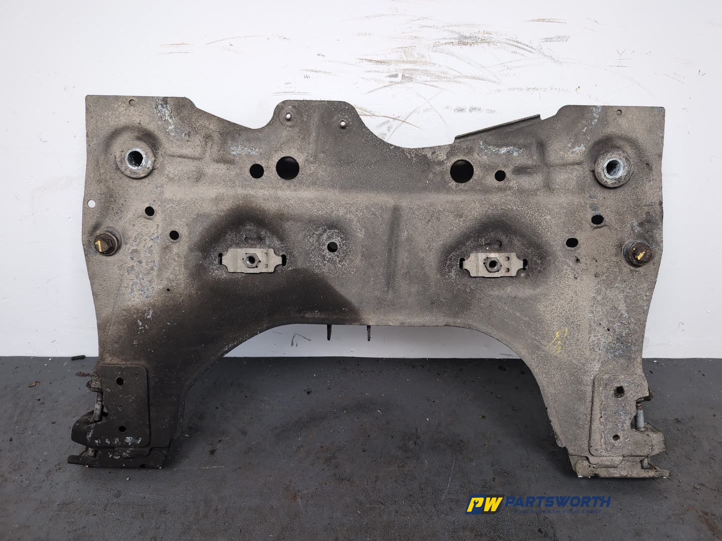 Subframe Front 14