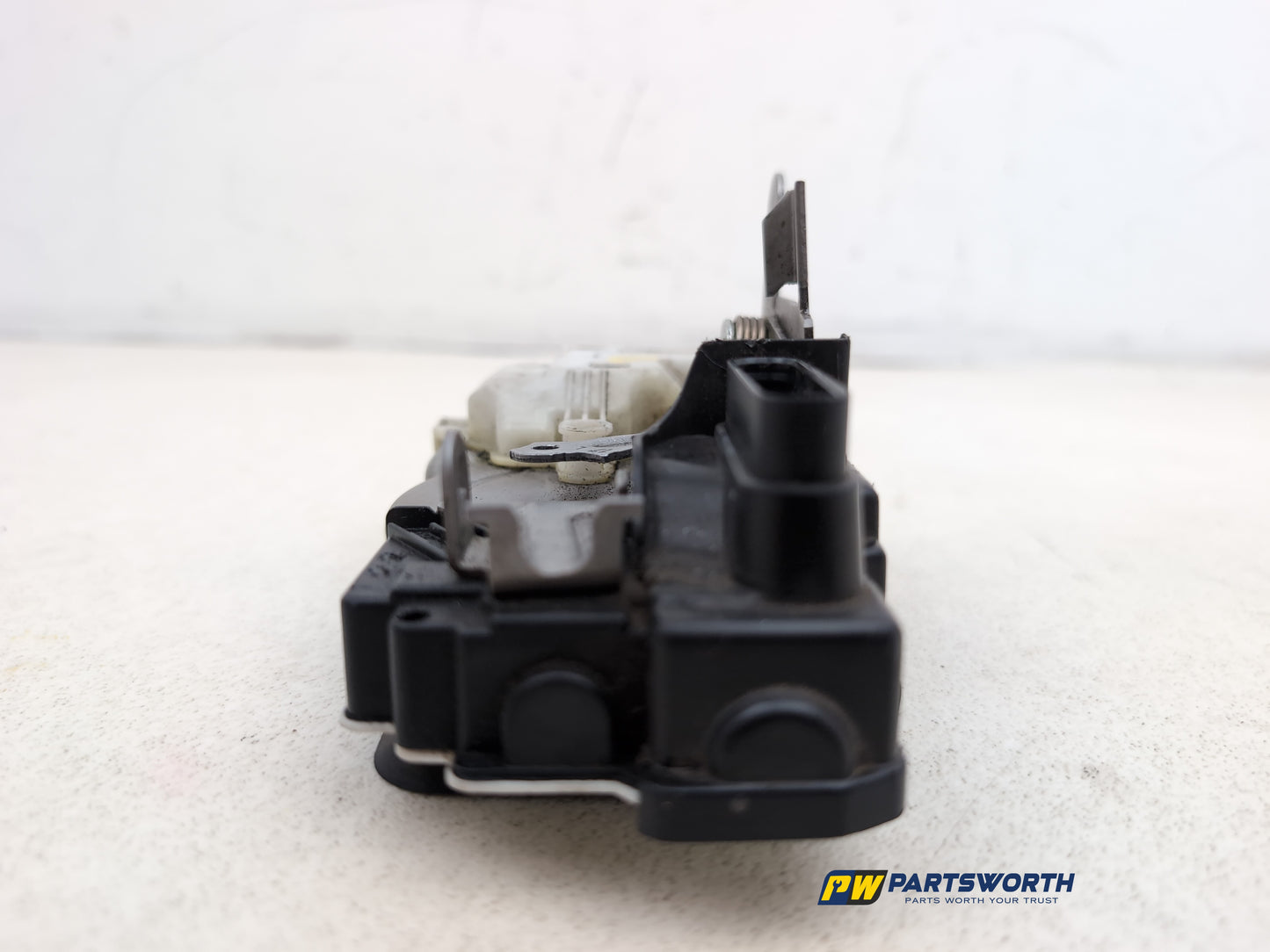 Door Lock Rear LH 15