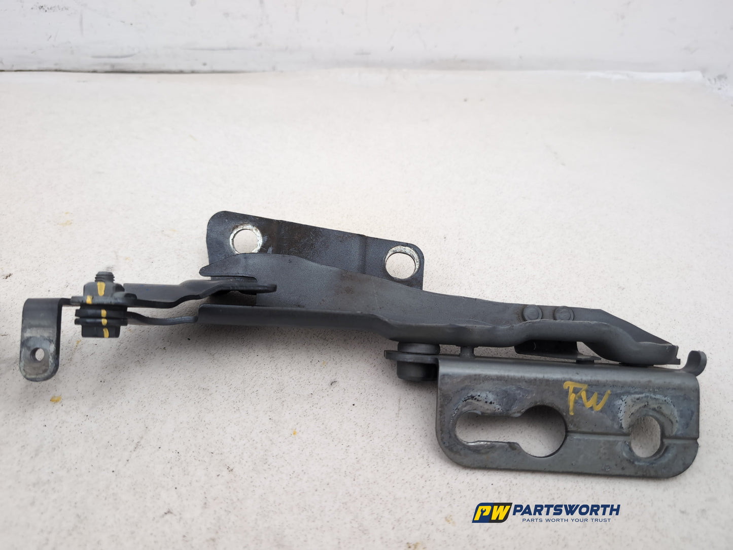 Bonnet Hinges 16