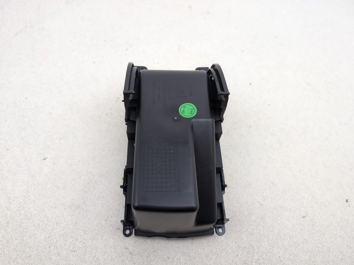 Centre Console Storage Tray 8