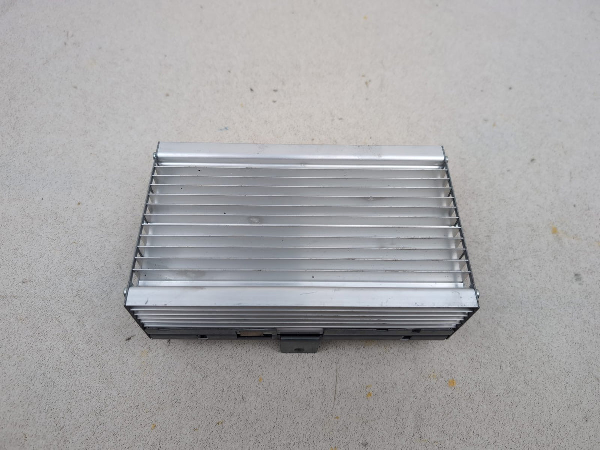Speaker Amplifier 8