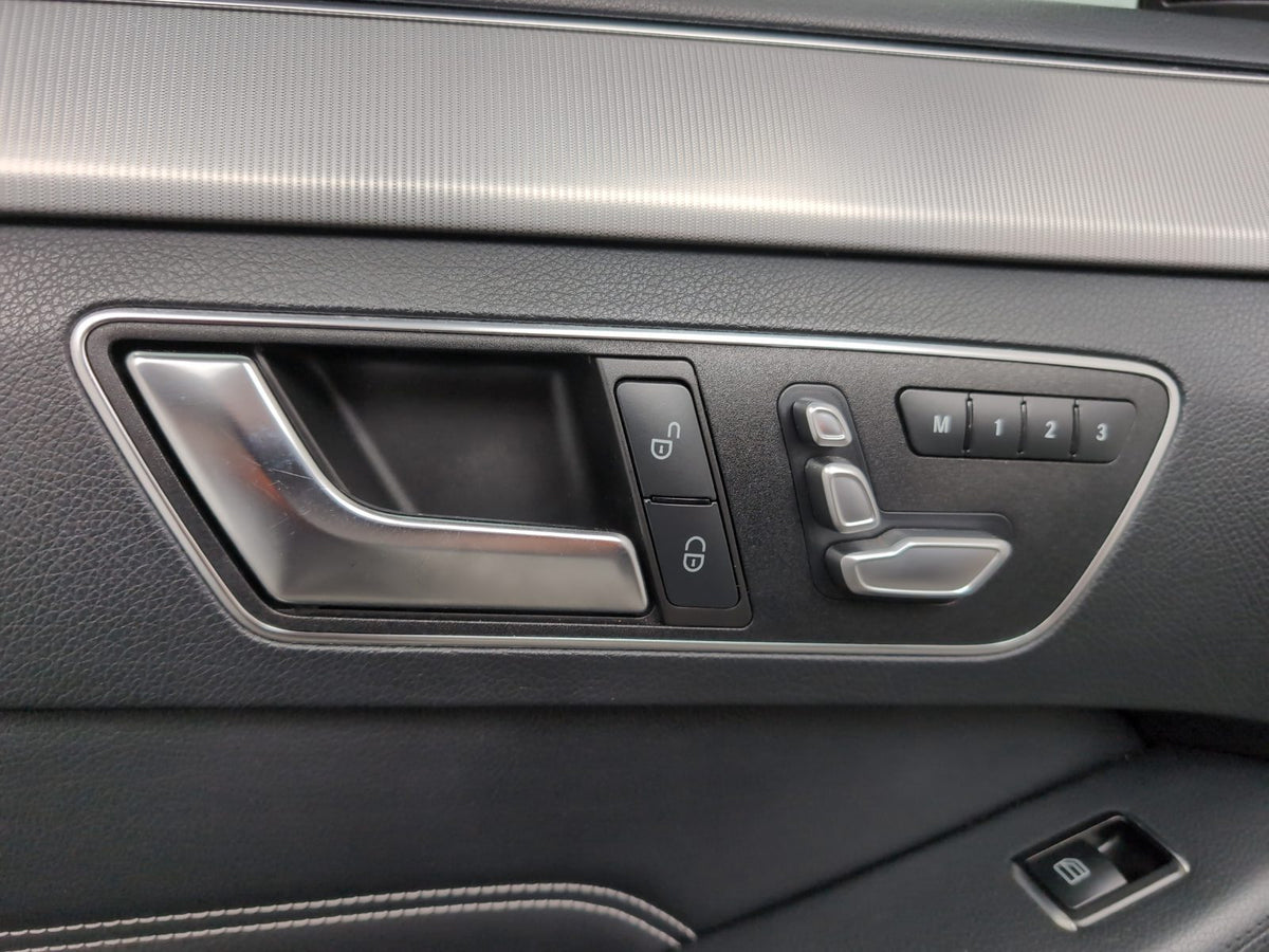 Door Front LH 8