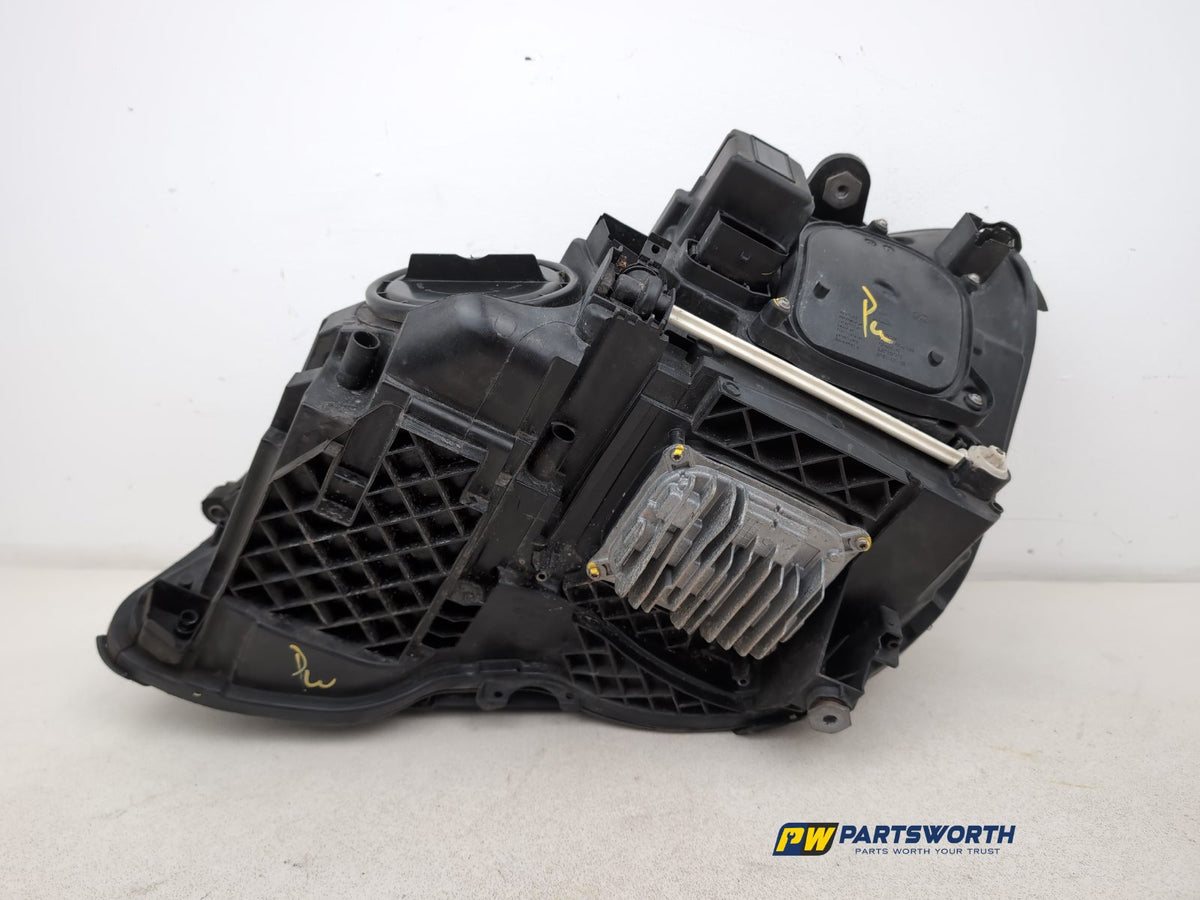 Headlamp RH 8