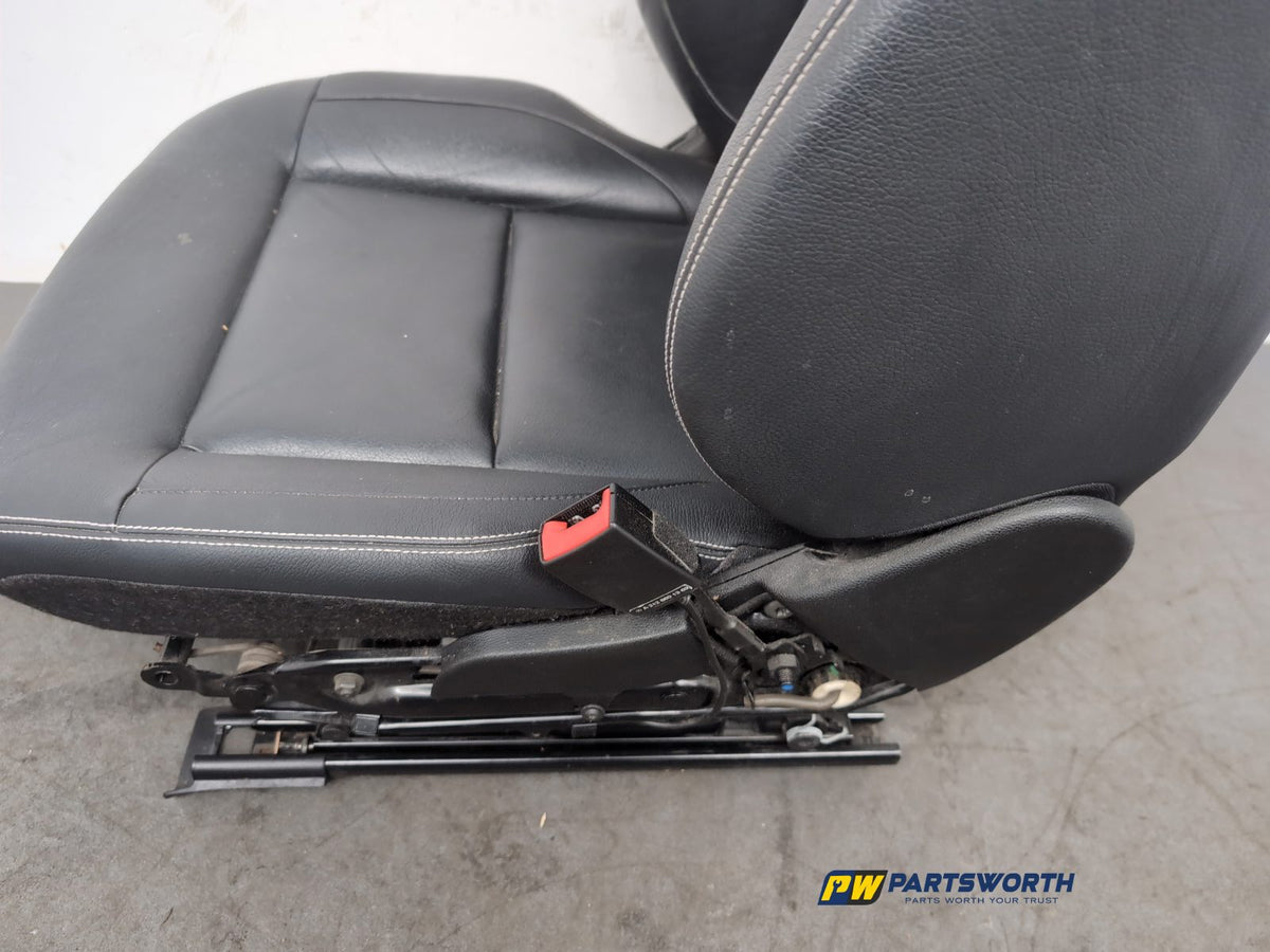 Seat Front RH 15