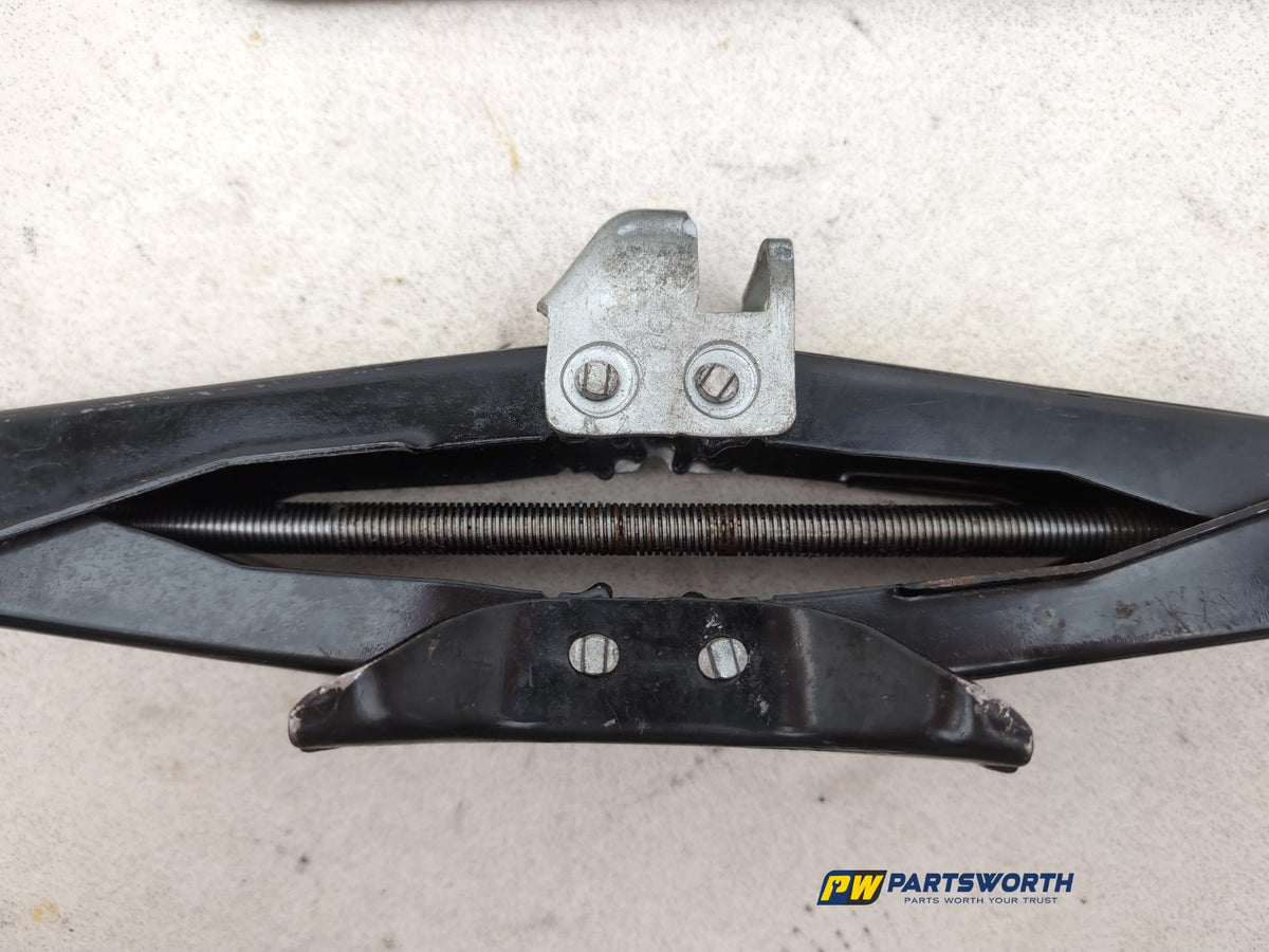 Vehicle Jack 8