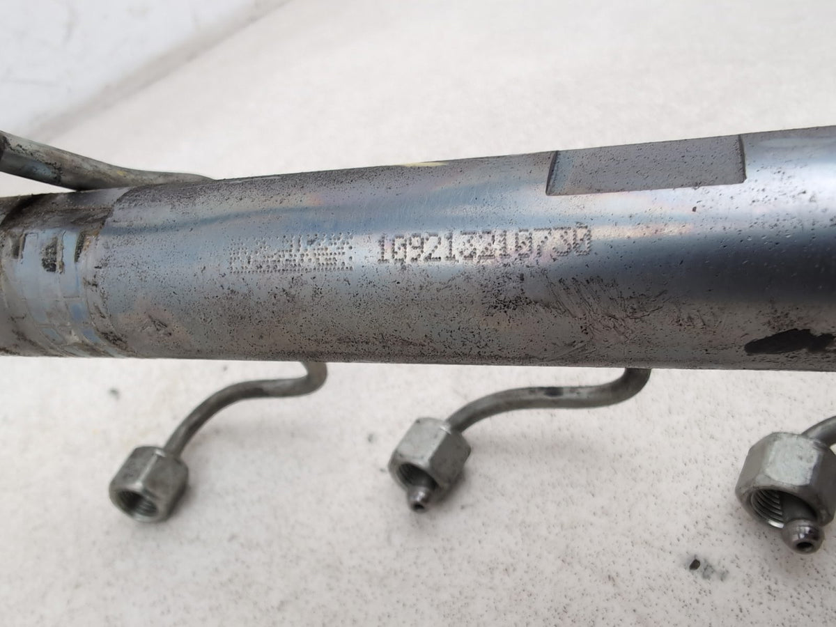 Fuel Rail 8