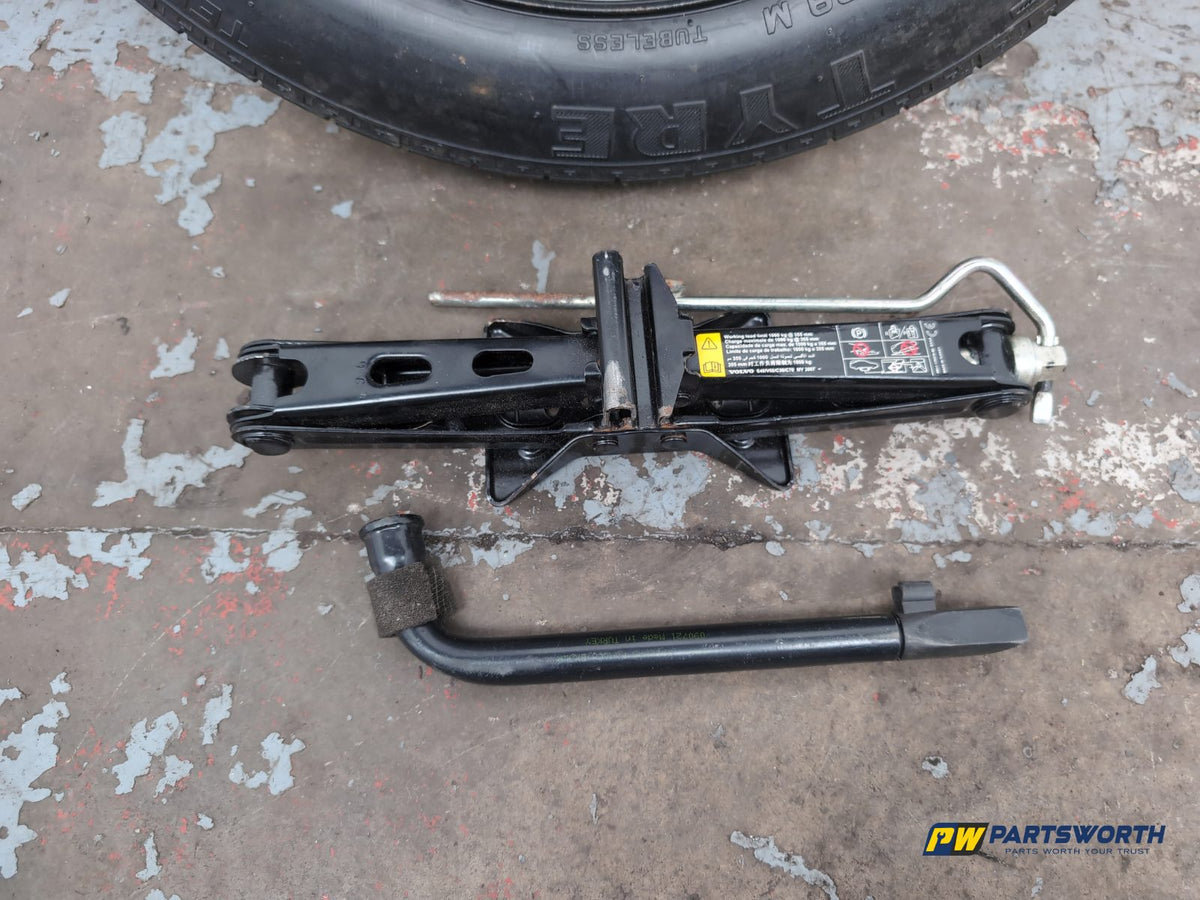Space Saver Spare Wheel and Tool Kit  9