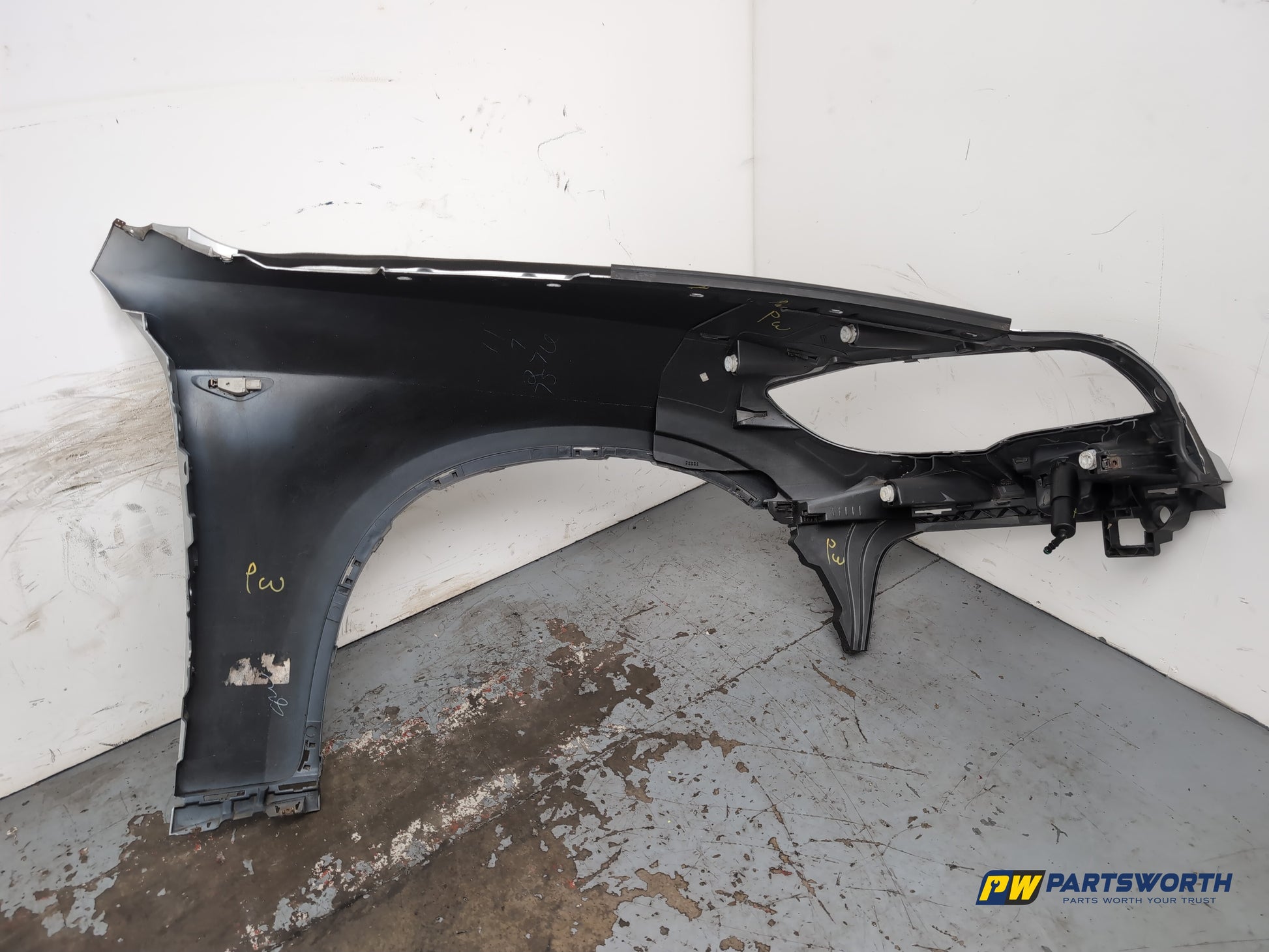 Wing Front LH 9
