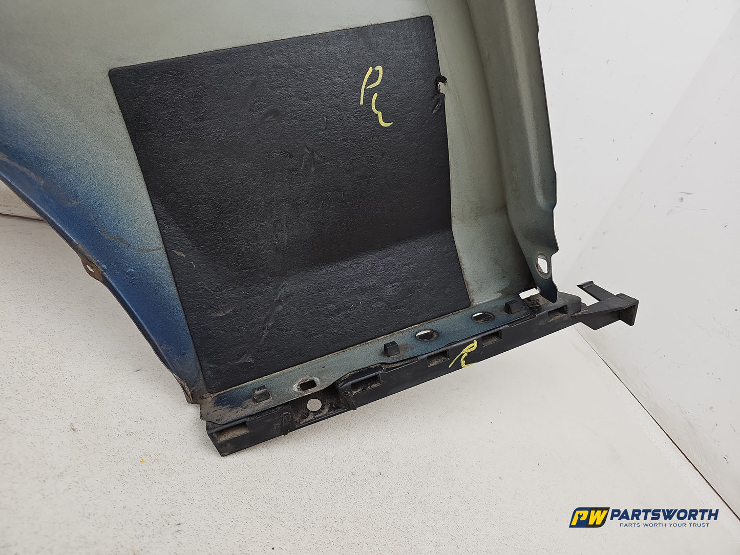 Wing Front RH 9