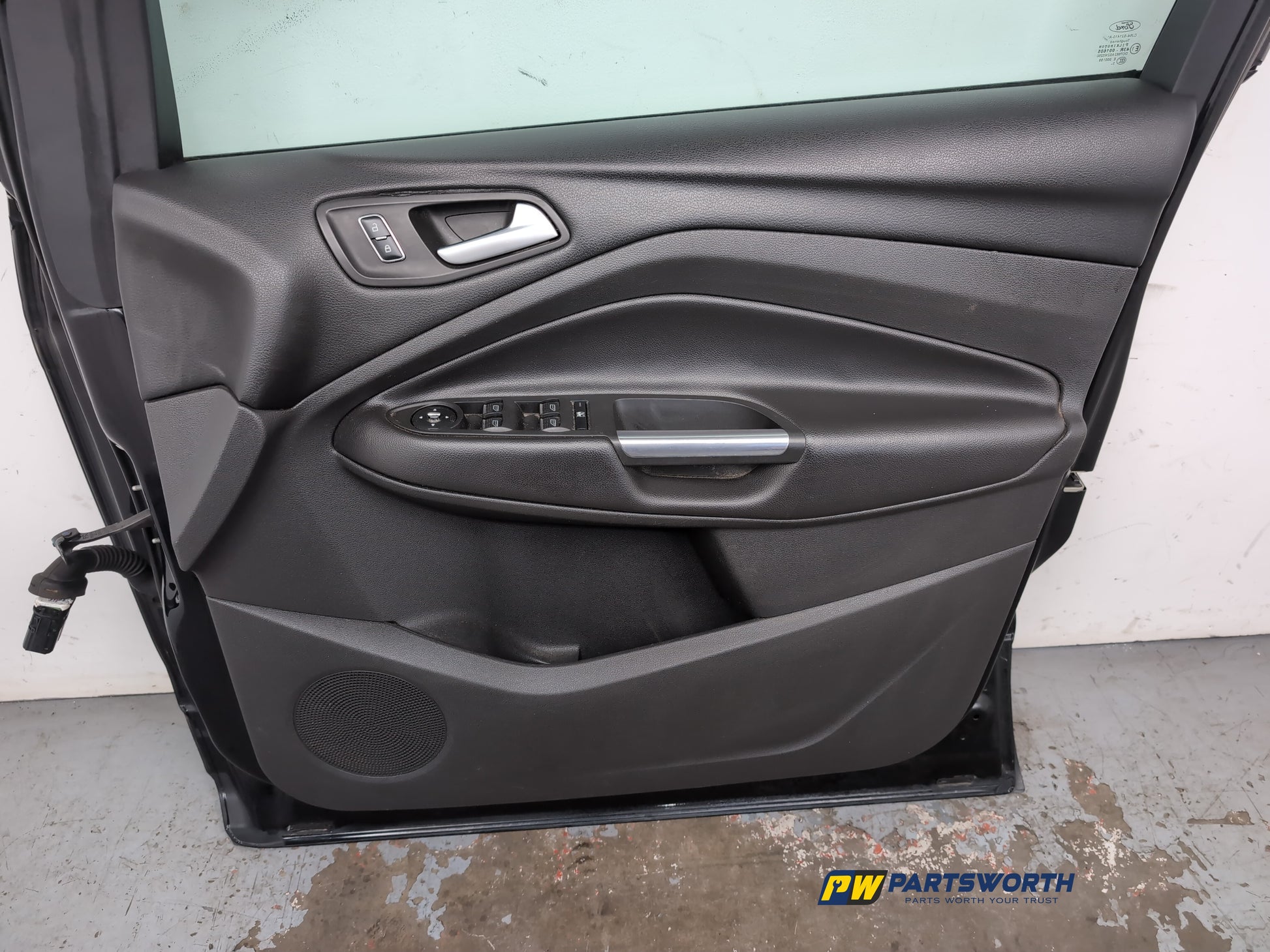 Door Front RH 9