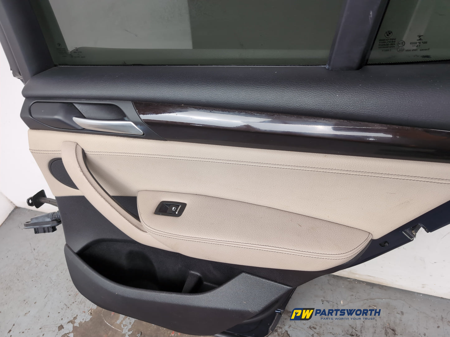 Door Rear RH 9