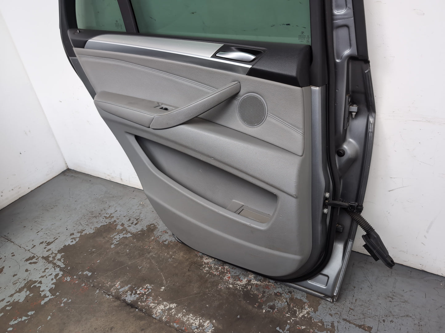 Door Rear LH 9