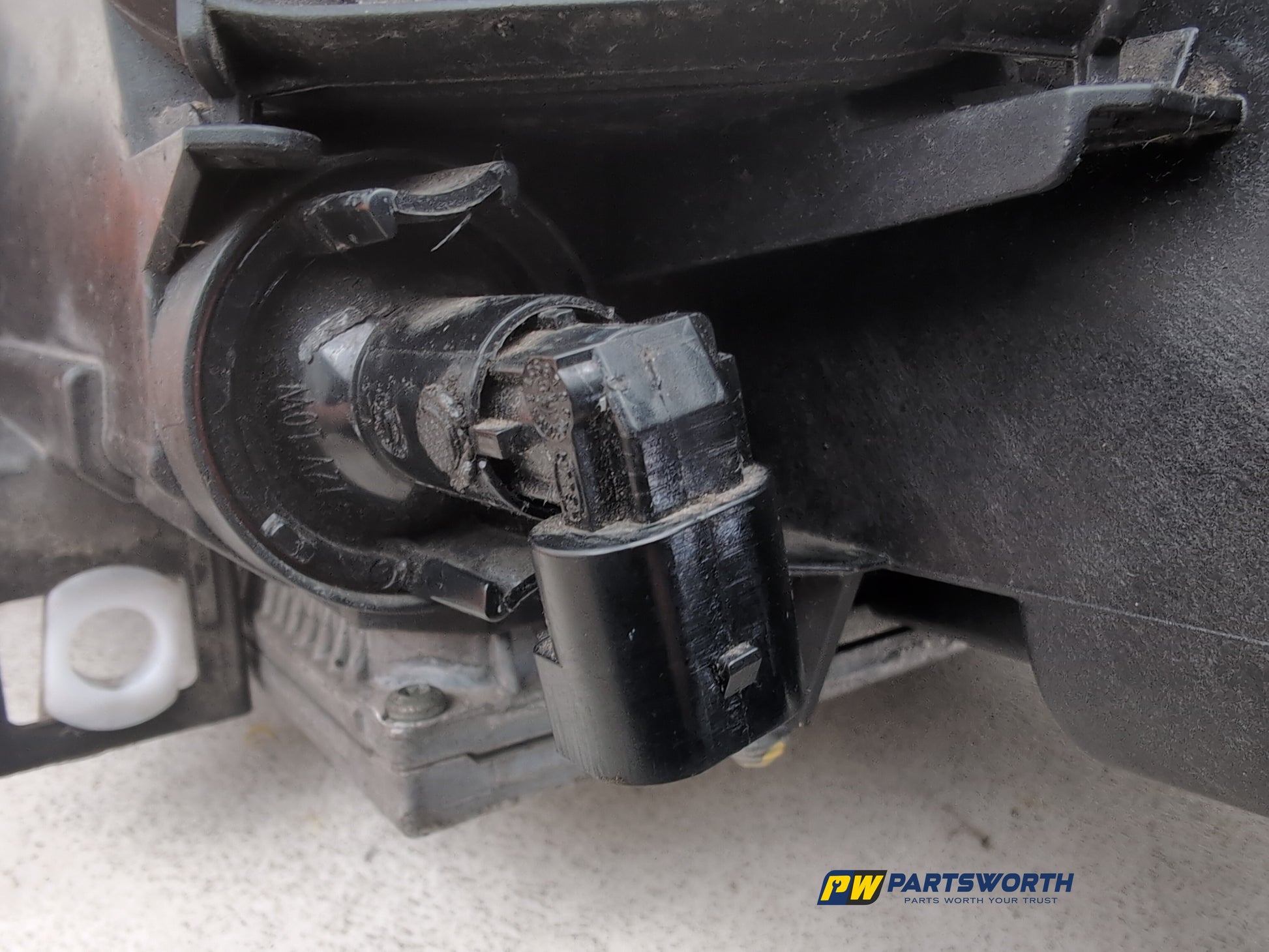 Headlamp RH 9