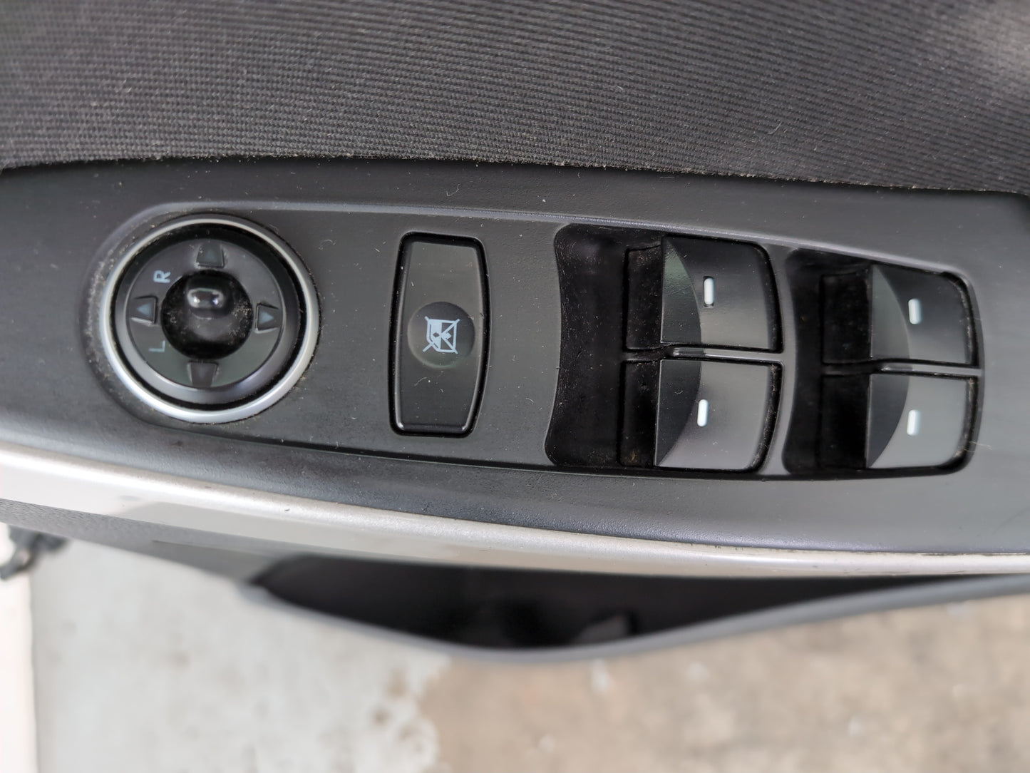Door Front RH 9