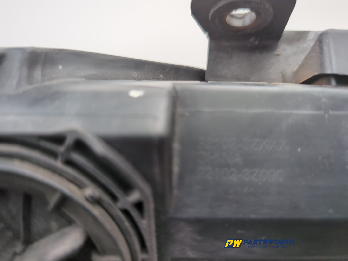 Headlamp RH 9
