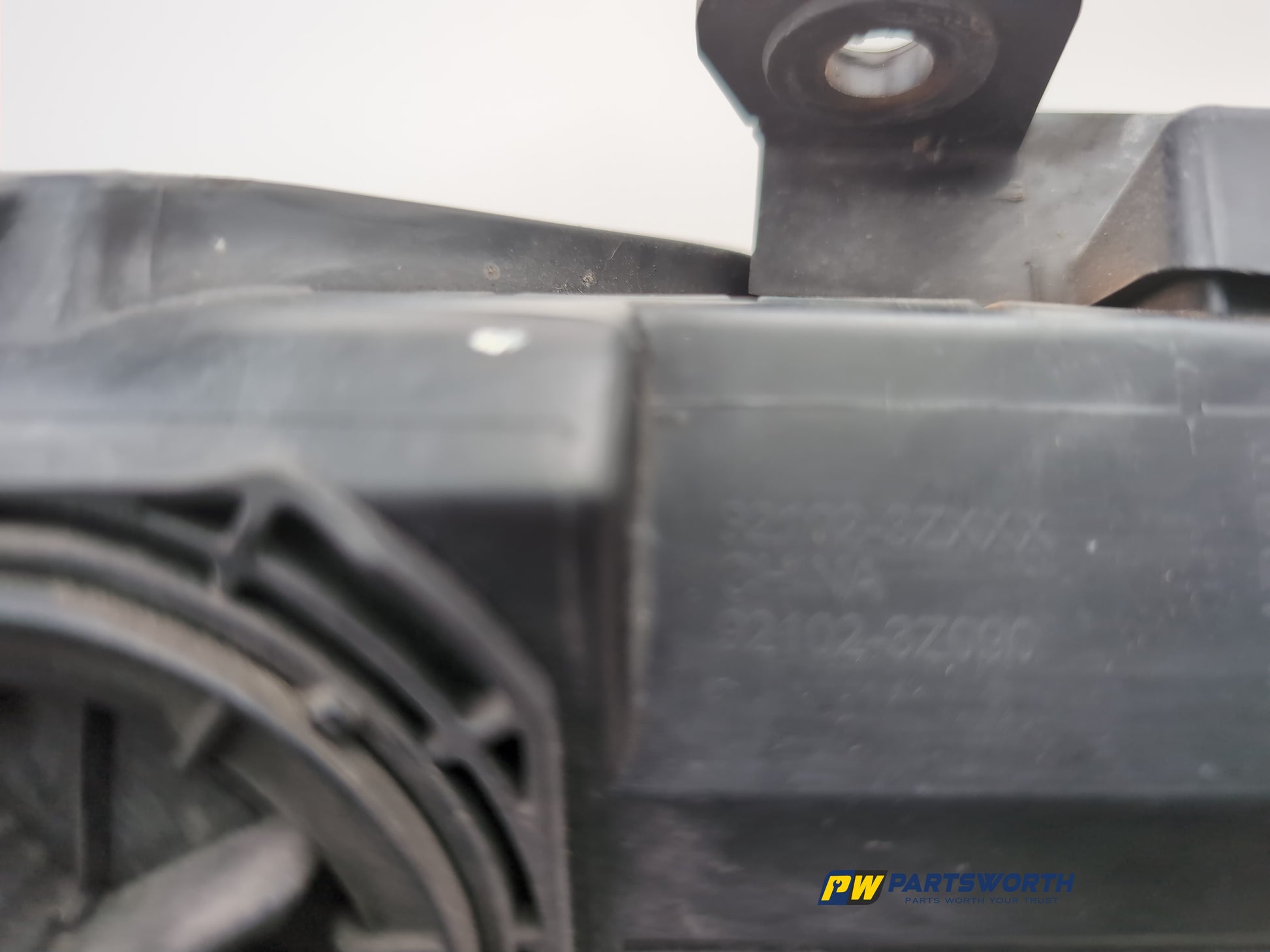 Headlamp RH 9