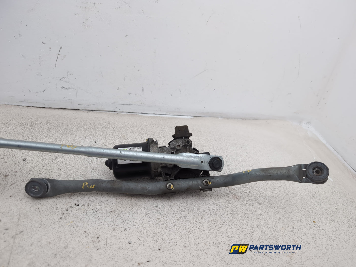 Front Wiper Motor & Mechanism / Linkage 17