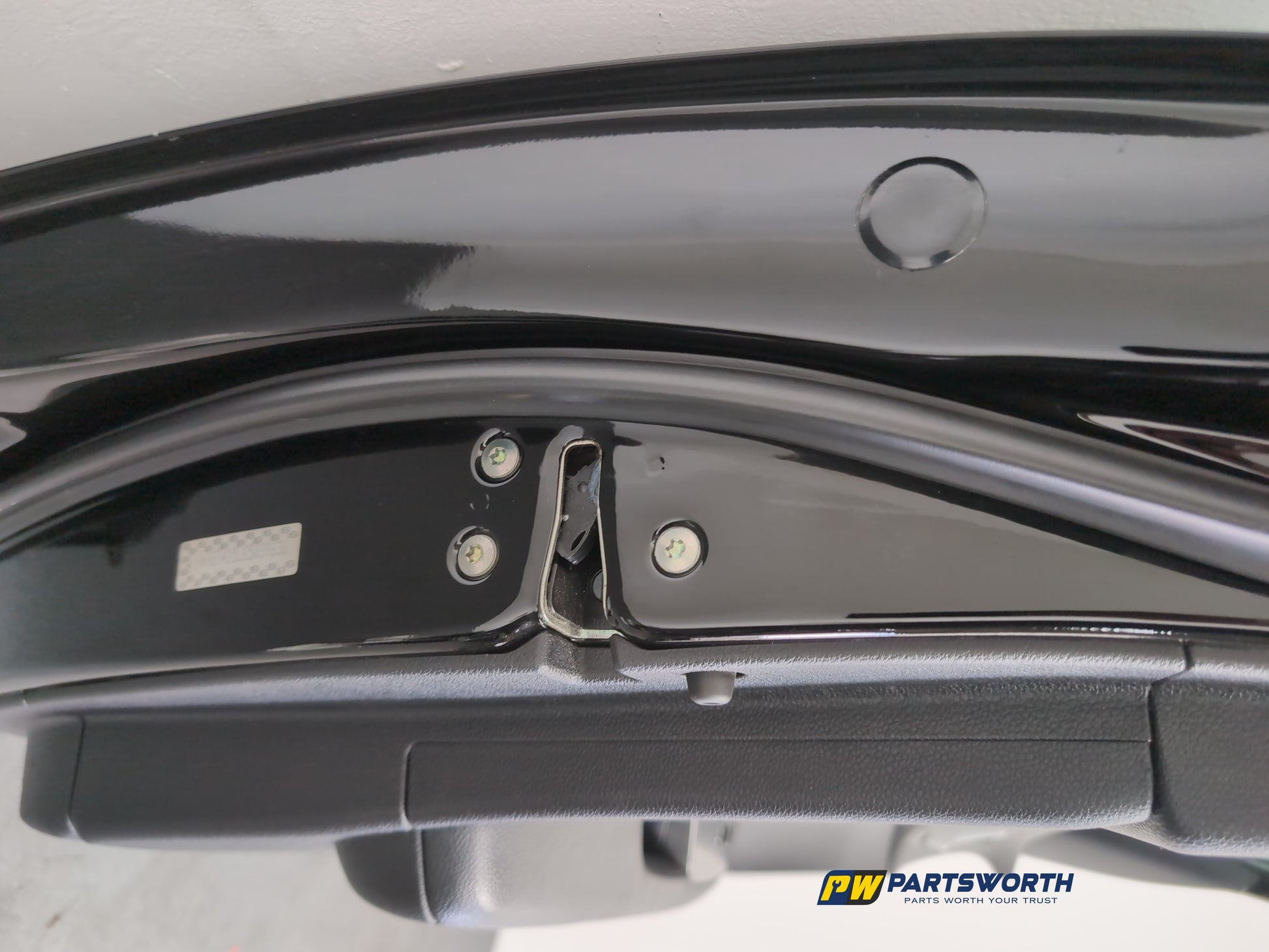 Door Front LH 18