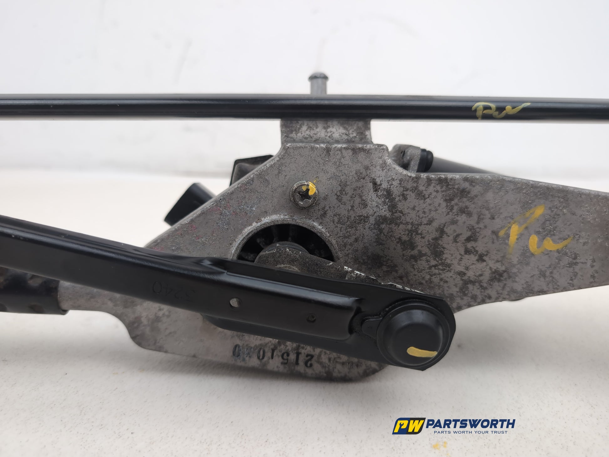 Front Wiper Motor & Mechanism / Linkage 17