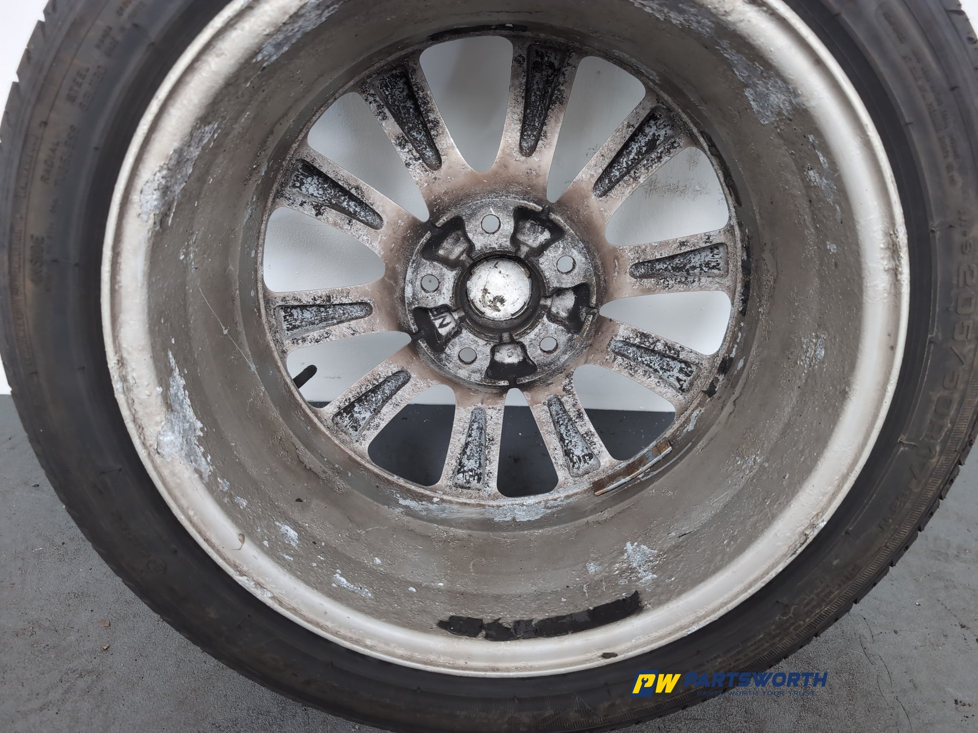 Wheel Road Alloy 18