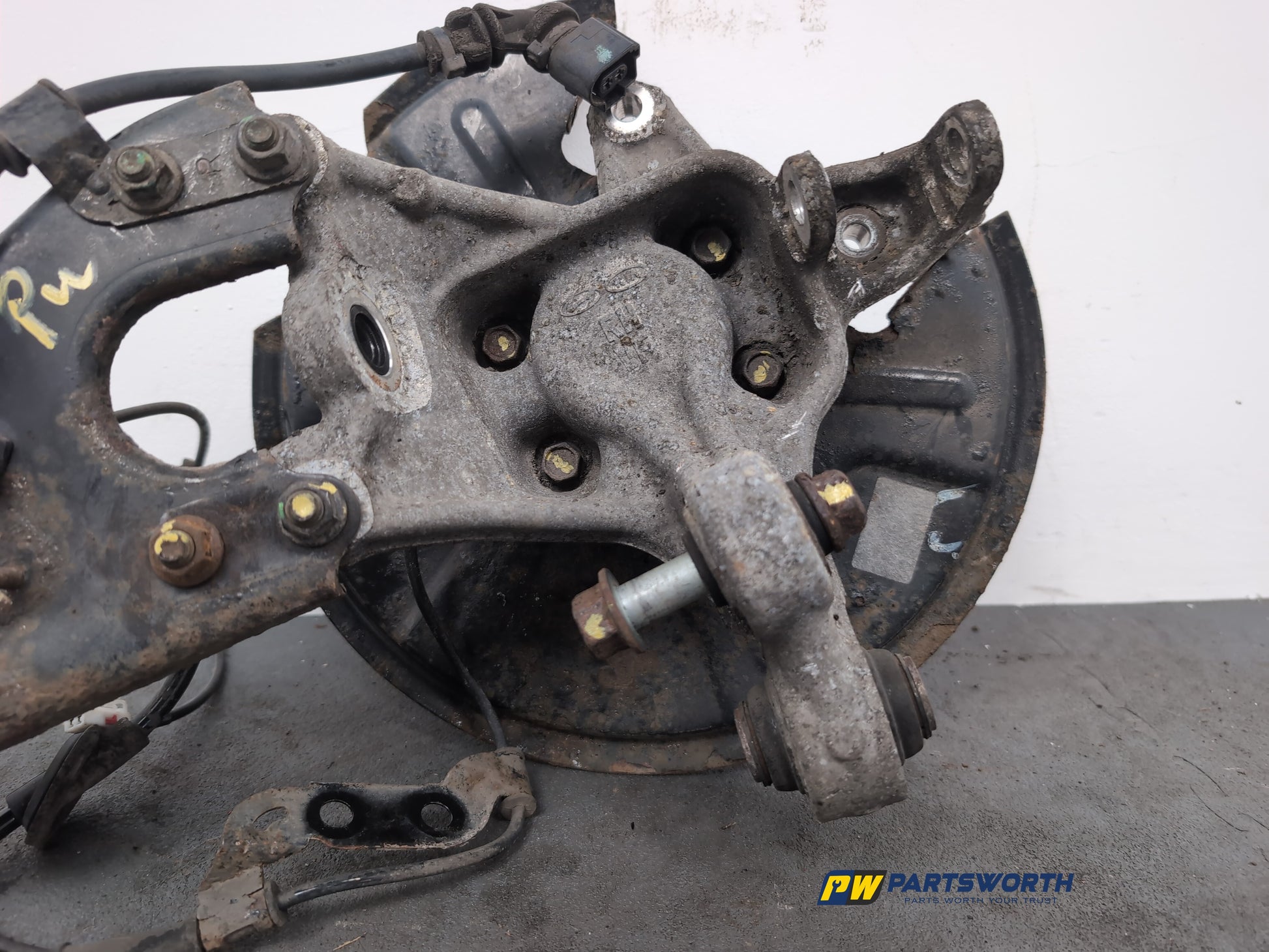Wheel Hub Rear RH 18