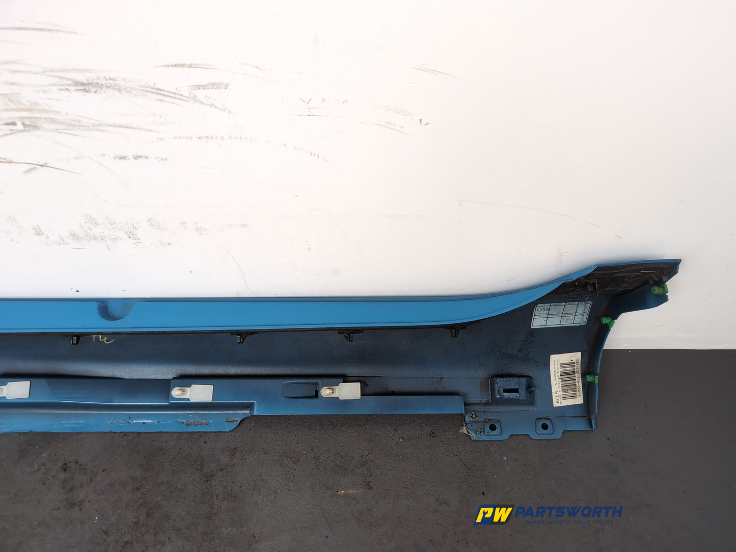 Side Skirt RH 17
