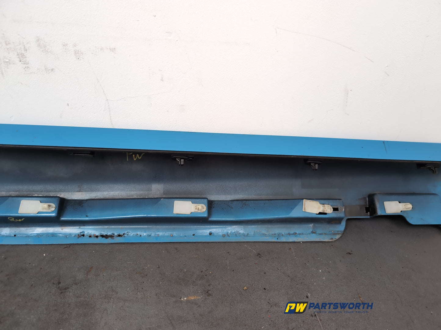 Side Skirt LH 18