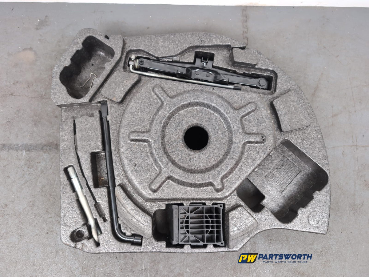 Space Saver Spare Wheel and Tool Kit  9
