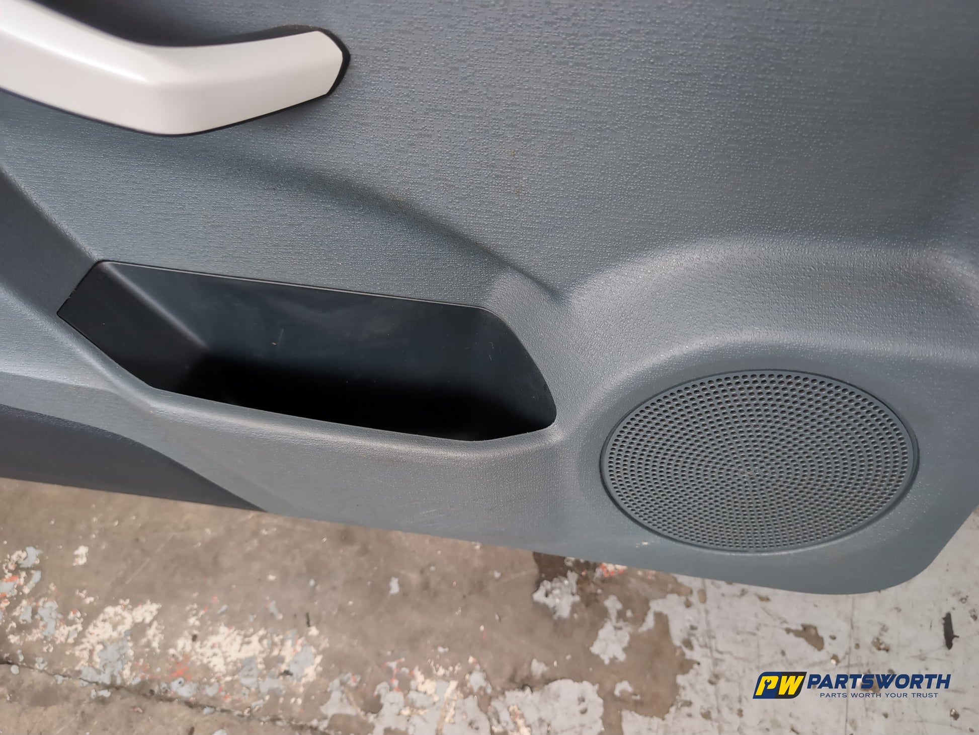 Door Front LH 10