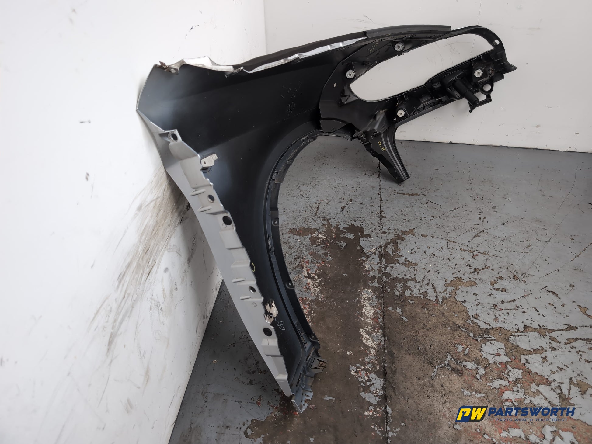 Wing Front LH 10