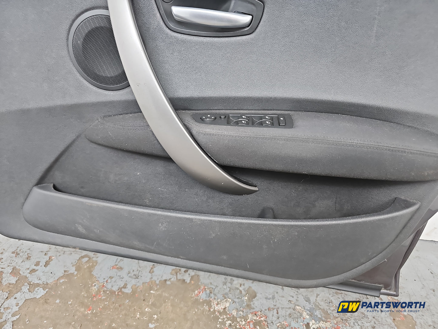 Door Front RH 10