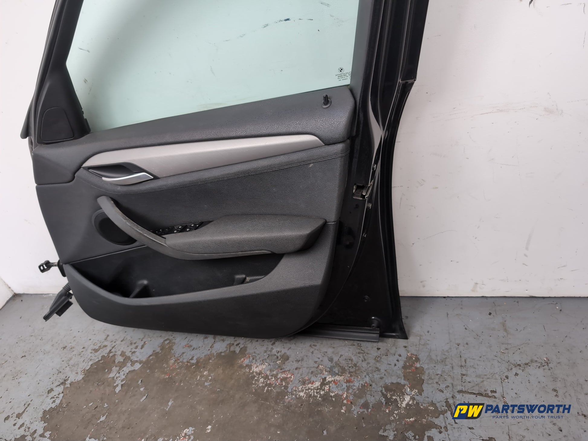 Bmw X1 Xdrive18d M Sport E84 Suv Door Front Rh Driver Side Black Sapphire 475 - photo 10