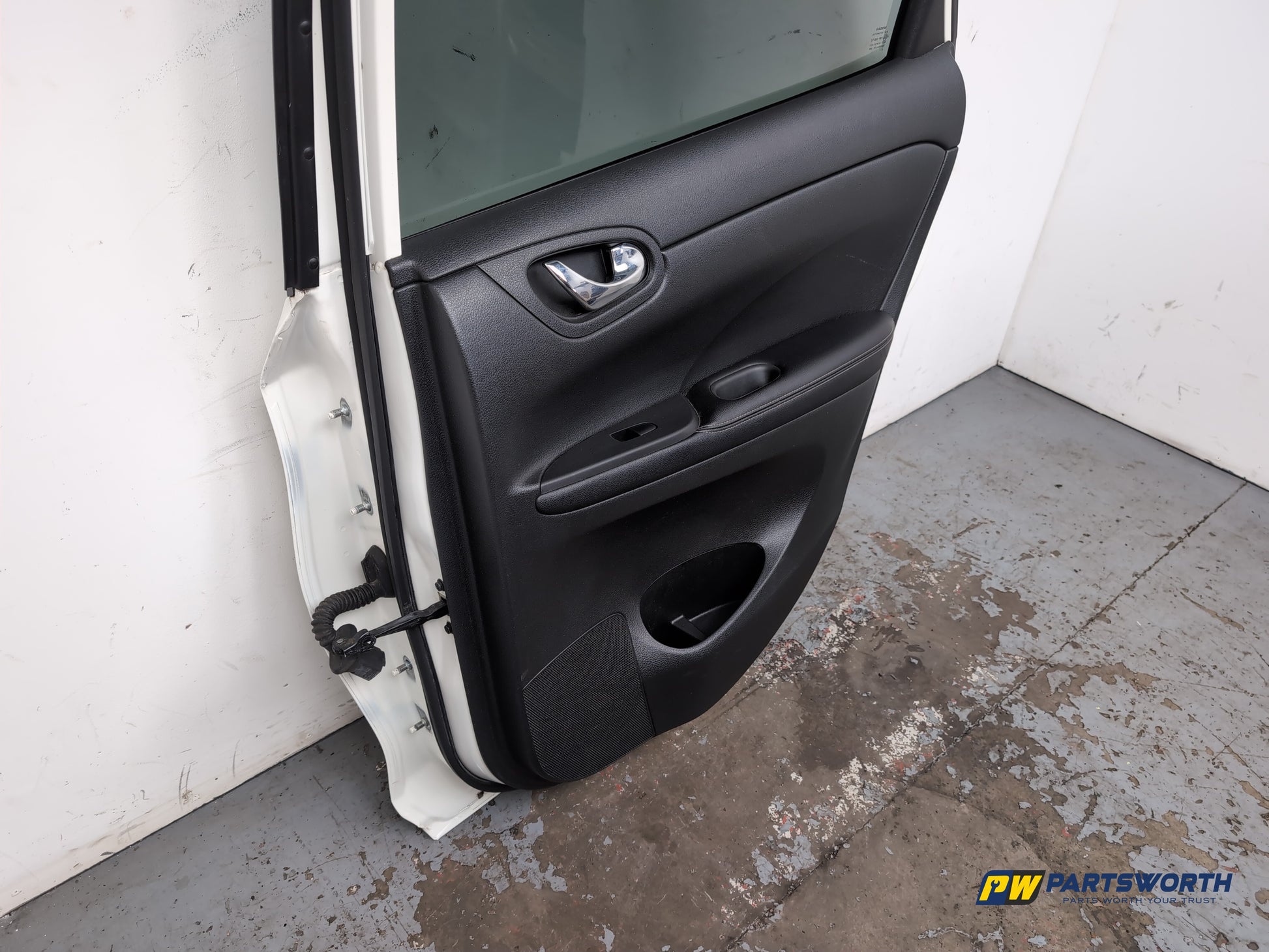 Nissan Pulsar Tekna Dig-T Hatchback Door Rear Rh Driver Side Pearl White Qab - photo 10