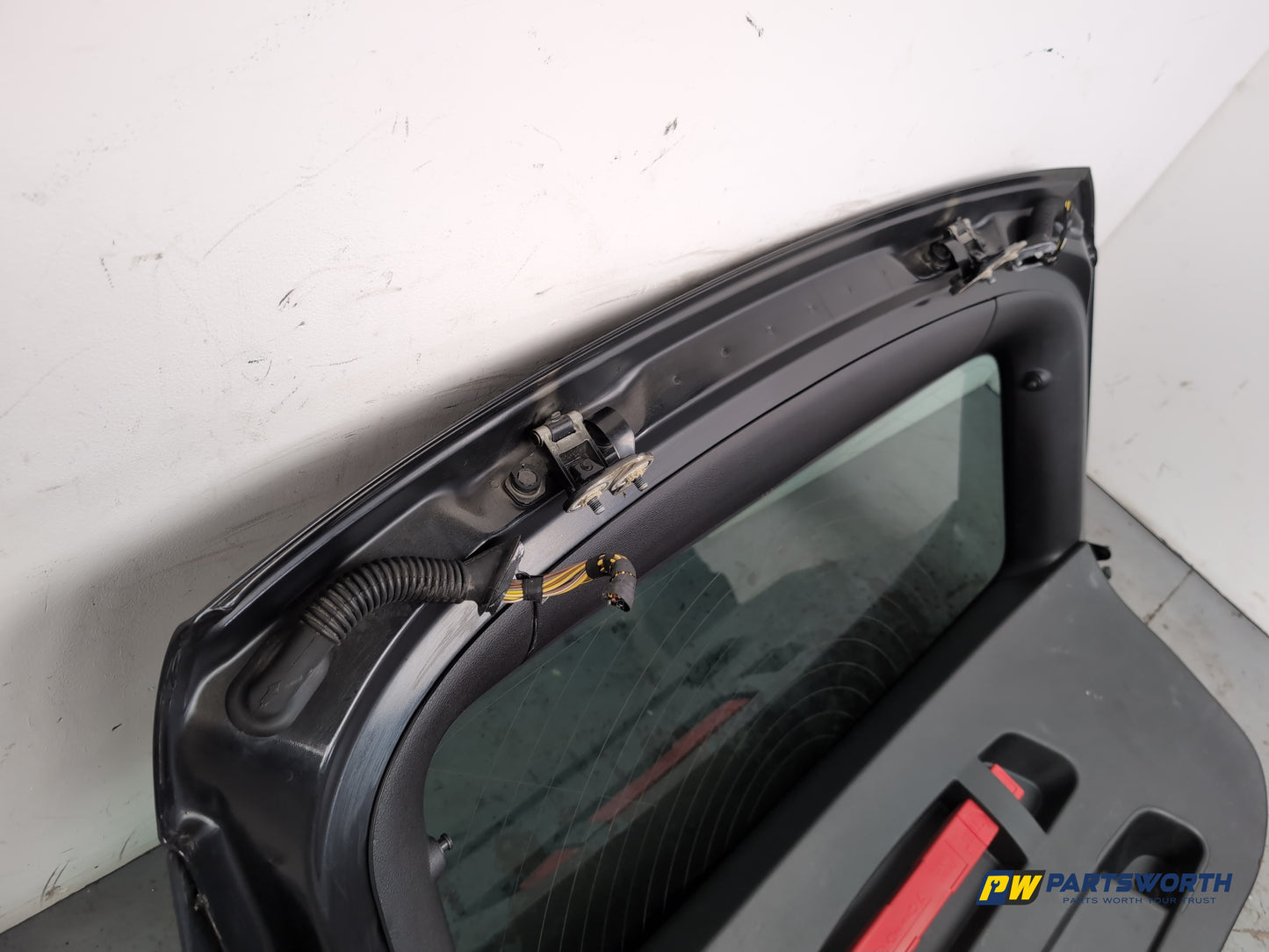 Boot Lid 10