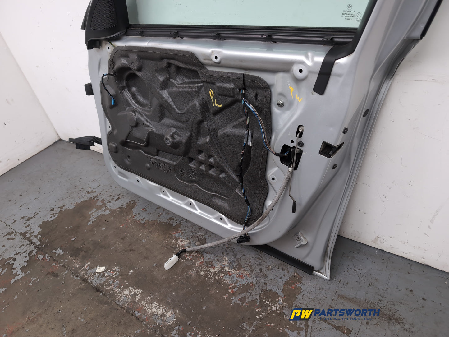 Door Front RH 10