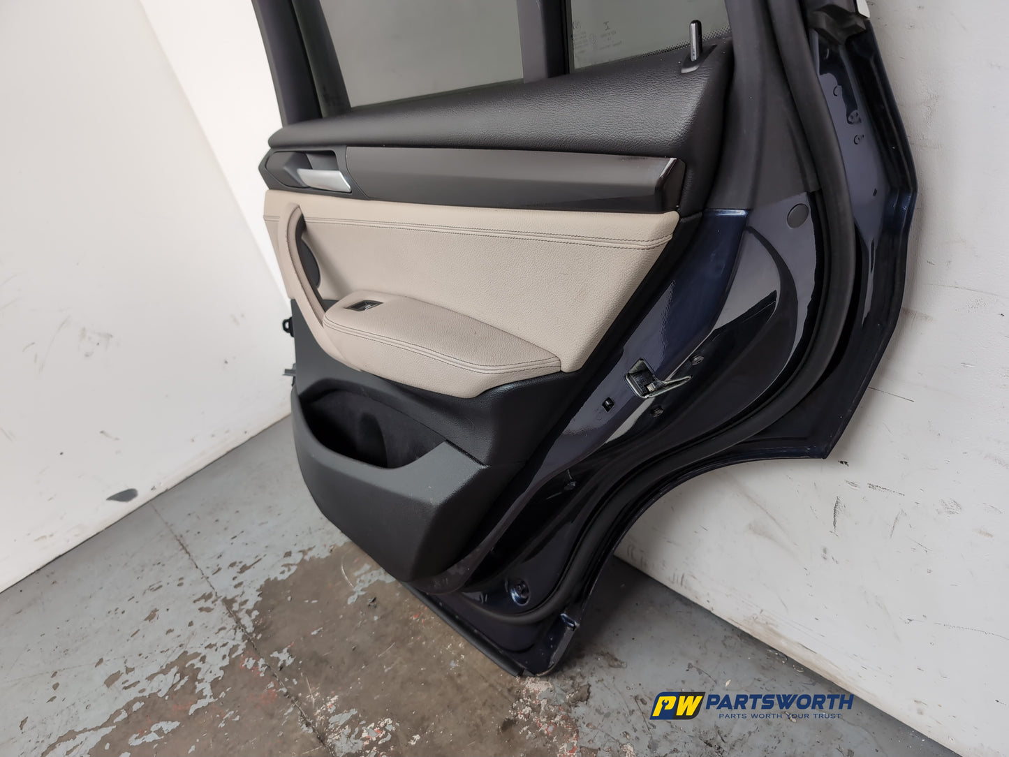 Door Rear RH 10