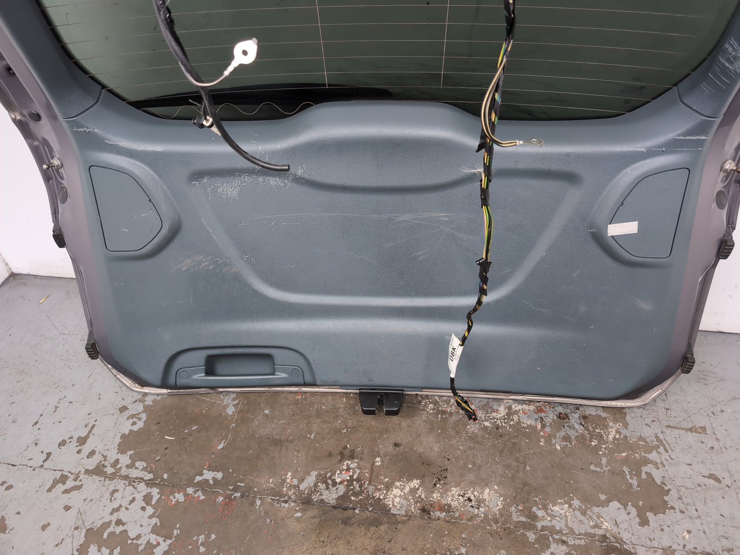 Boot Lid 10